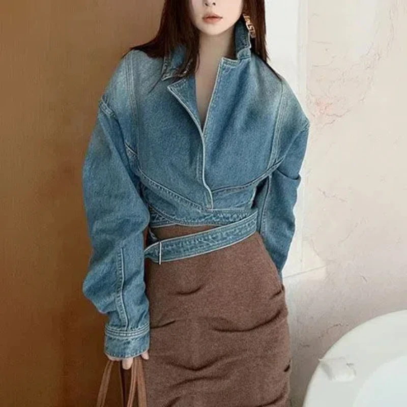 Blue Washed Retro Denim Jacket - Unique Women'S Formal Wear avis et prix